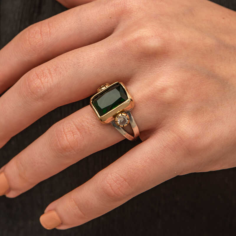 Gümüş Yeşil Zirkon Taşlı Otantik Kadın Yüzük